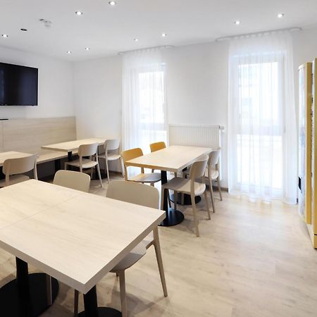 אלטדורף Apartment Hotel 37 מראה חיצוני תמונה
